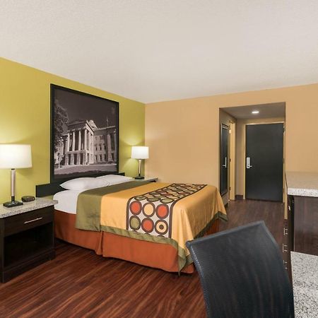 Super 8 By Wyndham Raleigh North East Hotel Exterior foto